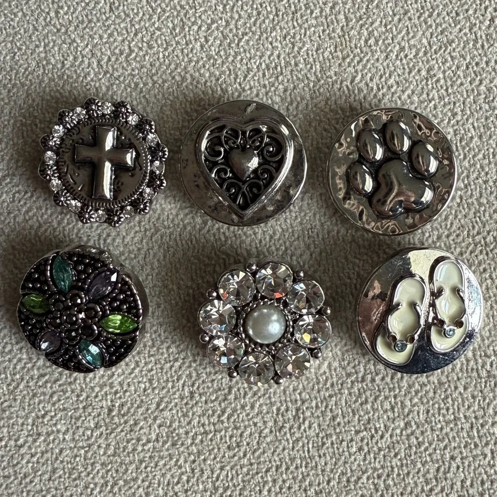 Set of 6 Ginger Snaps Charms